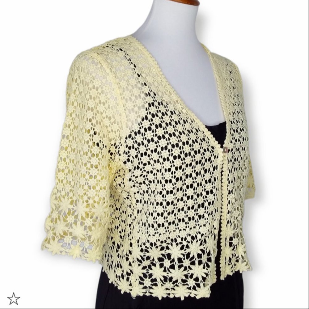 Chris McLaughlin Lace Crochet Top Size Large Yellow Festival Boho Floral Costal